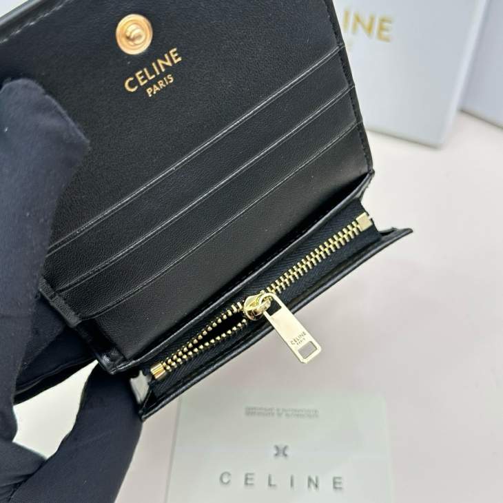 Picture of Celine Wallets _SKUfw225667953fw